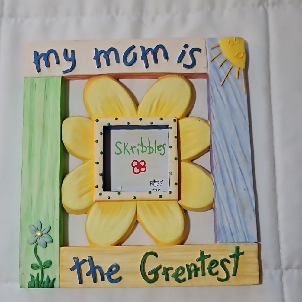 Russ Berrie My Mom is the Greatest Ceramic Frame Flower Skribbles 2x2 Photo T1